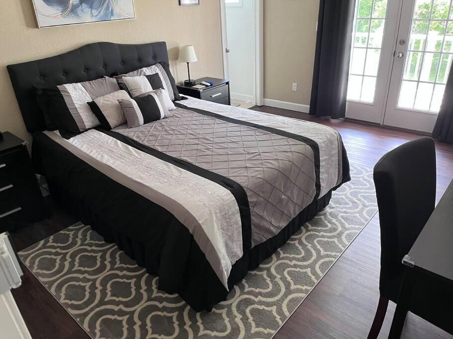 Skinny Big House In Jefferson City Ngoại thất bức ảnh