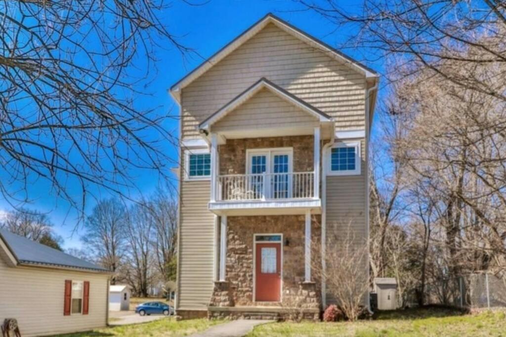 Skinny Big House In Jefferson City Ngoại thất bức ảnh