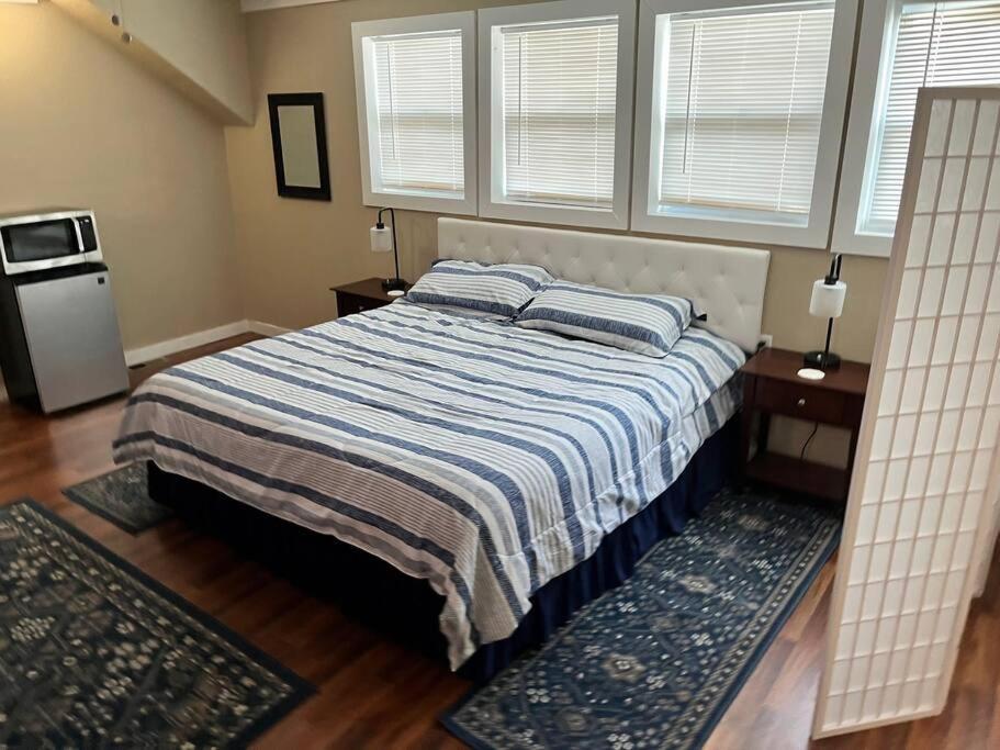 Skinny Big House In Jefferson City Ngoại thất bức ảnh